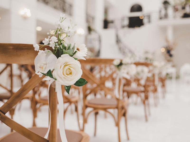 Beyond the Toast: How to Command Your Wedding Venue Dining Experience