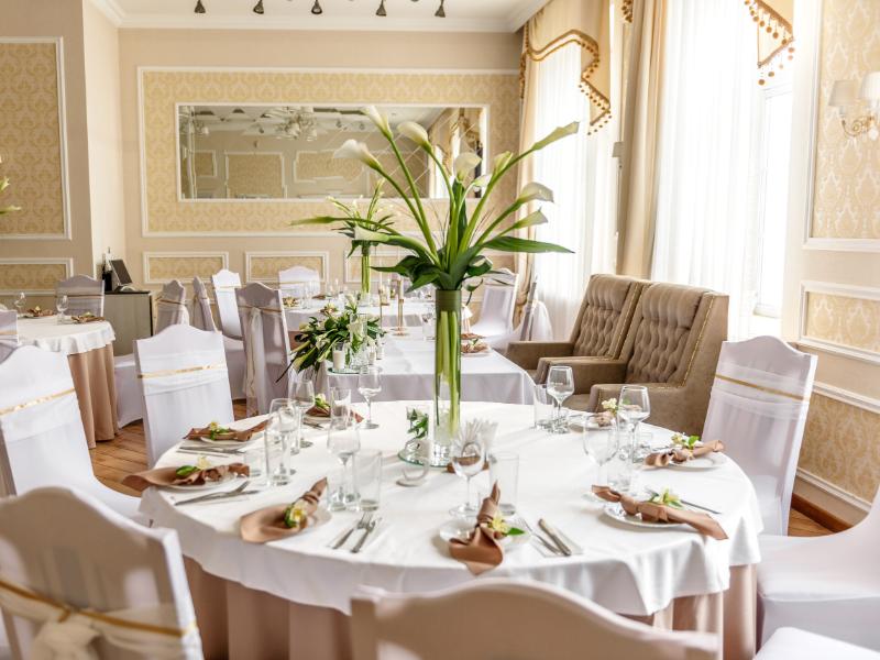 The Best Place to Host Your Bridal Party is an Event Venue Near You